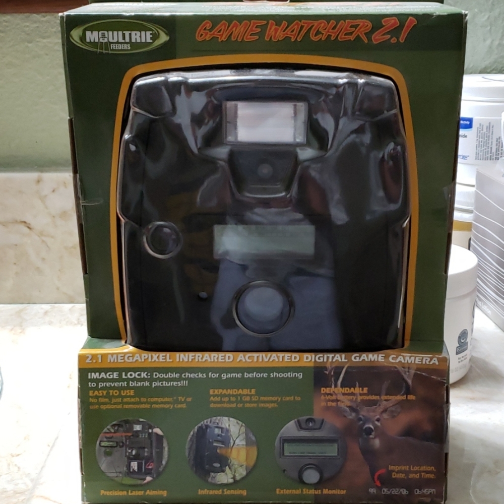 Game Camera 2.1 Megapixel Infrared for wild game